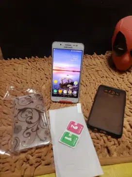 Samsung J5 2016 RAM 2/16 DUALSIM 4G LTE eks RESMI