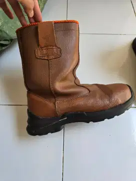 Sepatu Safety Kings