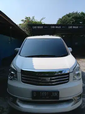 Dijual Murah Toyota NAV1 Tahun 2013 Putih Istimewah