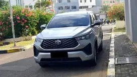 Toyota Zenix 2.0 G HV Hybrid AT Silver 2024 km.11rb
