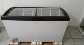 Freezer sliding Maspion UFH 400C garansi resmi