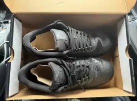 Nike Air Force Hitam