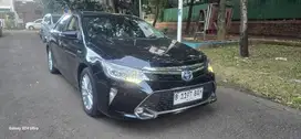 Toyota Camry 2.5 L Hybrid AT