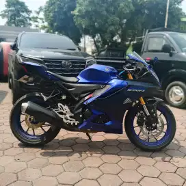 R15 V4 LOW KM. 4.929KM