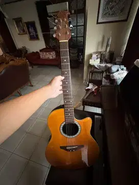 gitar akustik ovation