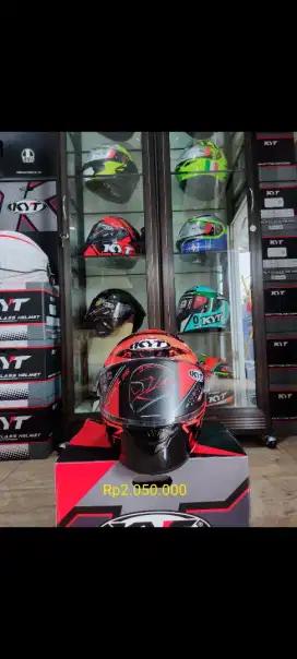 Helm kyt neutron red