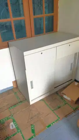 Dijual meja kasir murah