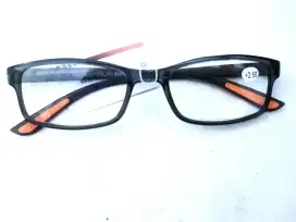 Kacamata baca plus 2.5