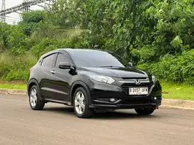 (DP 15juta) HONDA HRV E AT 2017 HITAM BLACK TERMURAH NEGO SAMPAI JADI