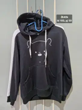 hoodie hitam (we bare bears)