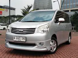 Toyota Nav1 2013 Bensin