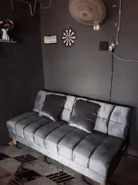 Sofa motif abu polos