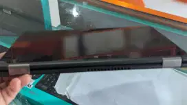 Thinkpad Yoga Touchscreen 260 i5-6300 Ram 8 SSD 256 MINUS