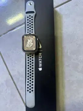 Apple Watch SE Nike Series 44mm