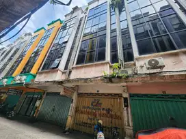 KOMPLEK RUKO ATOM MEGAH NO 32 C. KEL KAPASAN. KEC SIMOKERTO. SURABAYA