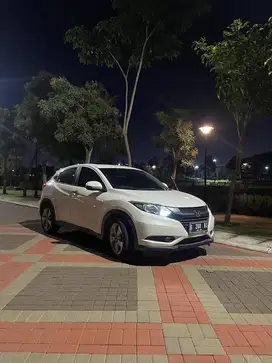 Pemilik HRV E 2016 Putih Nomor Pilihan