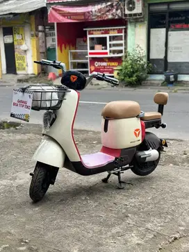 TERBARU SEPEDA LISTRIK YADEA MINIO PENGIRIMAN FREE ONGKIR