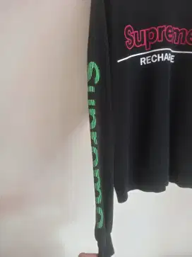 Crewnek supreme size L spelout