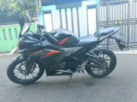CBR 150 CC 2019 hitam