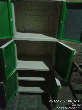 Lemari pakaian minimalis modern 3 pintu