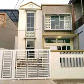 Jual rumah mewah kece di harapan indah bekasi b0936