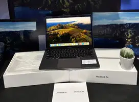 MacBook Air Retina M1 13” 2020 Garangsi Resmi 1 Tahun