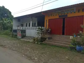 Rumah Luas + Toko/Gudang, Strategis & Siap Huni!