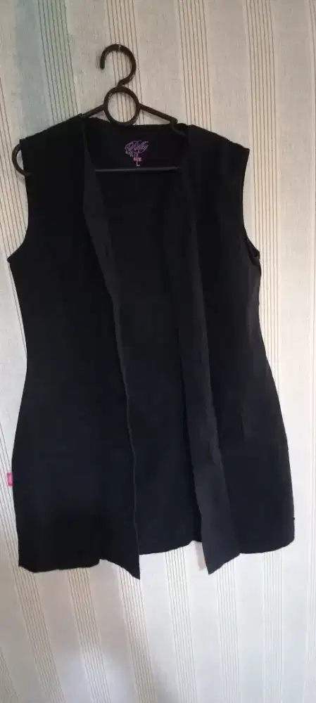 Preloved Outer Rompi Branded