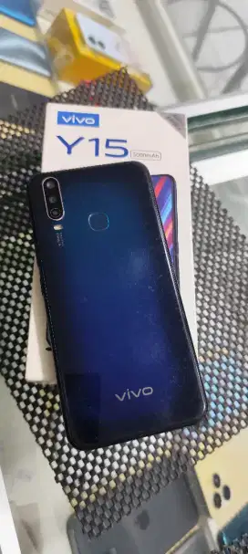 Vivo y15 ram 4/64 lengkp