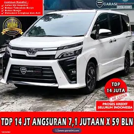 TDP 14 jt TOYOTA VOXY 2.0 AT TAHUN 2018