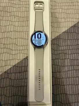 Samsung Galaxy Watch 4, 44mm Silver Resmi Sein