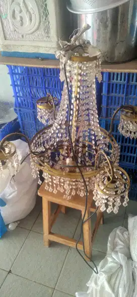 Lampu Hias kristal Besar