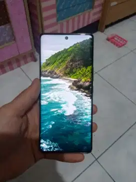 INFINIX NOTE 40.PRO+ 5G (12+12/256)