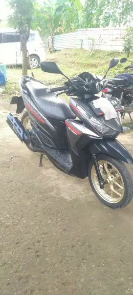 Dijual honda vario led old tahin 2018