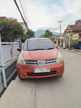 DiJual mobil kesayangan grand livina kepemilikan & pemakaian pribadi
