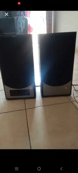 Speaker bekas tp msh aktif