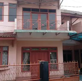 Rumah 2 lantai di Taman Pondok Cabe