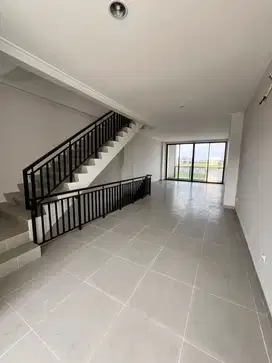 Disewa Murah Ruko Mega Kuningan PIK2 Uk 4.5 x 18 Cocok untuk Resto