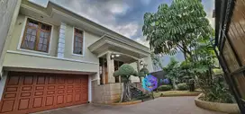 HIGHCEILING  RUMAH MINIMALIS SIAP HUNI 1 LANTAI KOMPLEK MEGAPOLITAN