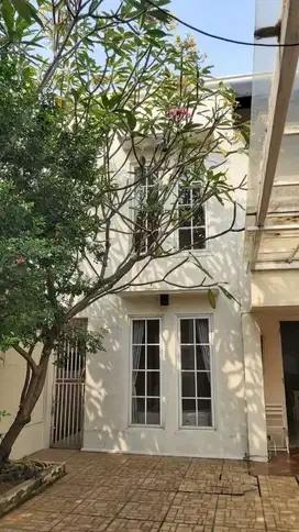 Good invest  Dijual rumah koskosan furnish 10kamar cilandak Jaksel