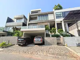 Rumah 4 Lantai 10x18 The Bukit Ancol Barat hadap Selatan