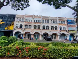 Ruko gandeng Alicante daerah gading Serpong Tangerang Selatan