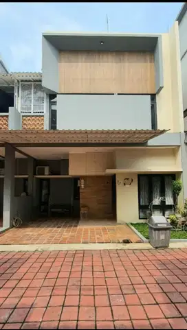 Dijual rumah hommy digapura menteng