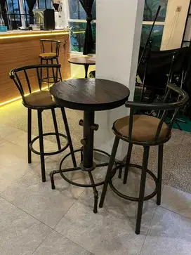 Meja Kafe Bar like new