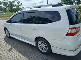 Nissan Grand livina 2014 Bensin