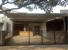 Rumah Luas Akses Dekat Mall Ciputra Cibubur LT 158 Harga Nego J-12946