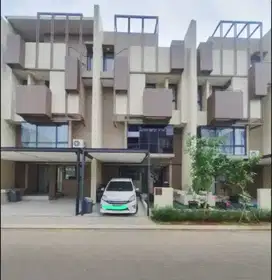 Ruma Cantik Full Furnished Siap Huni di BSD