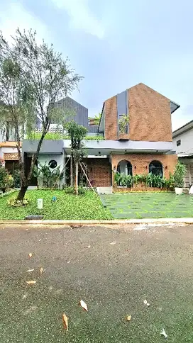 Rumah brandnew mewah asri di the green BSD dekat akses tol