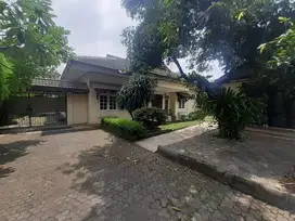 dijual rumah luas depan jalan duren sawit jakarta timur