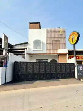 Bismillahirrahmanirrahim ForSale tempat usaha dan rumah tinggal mewah